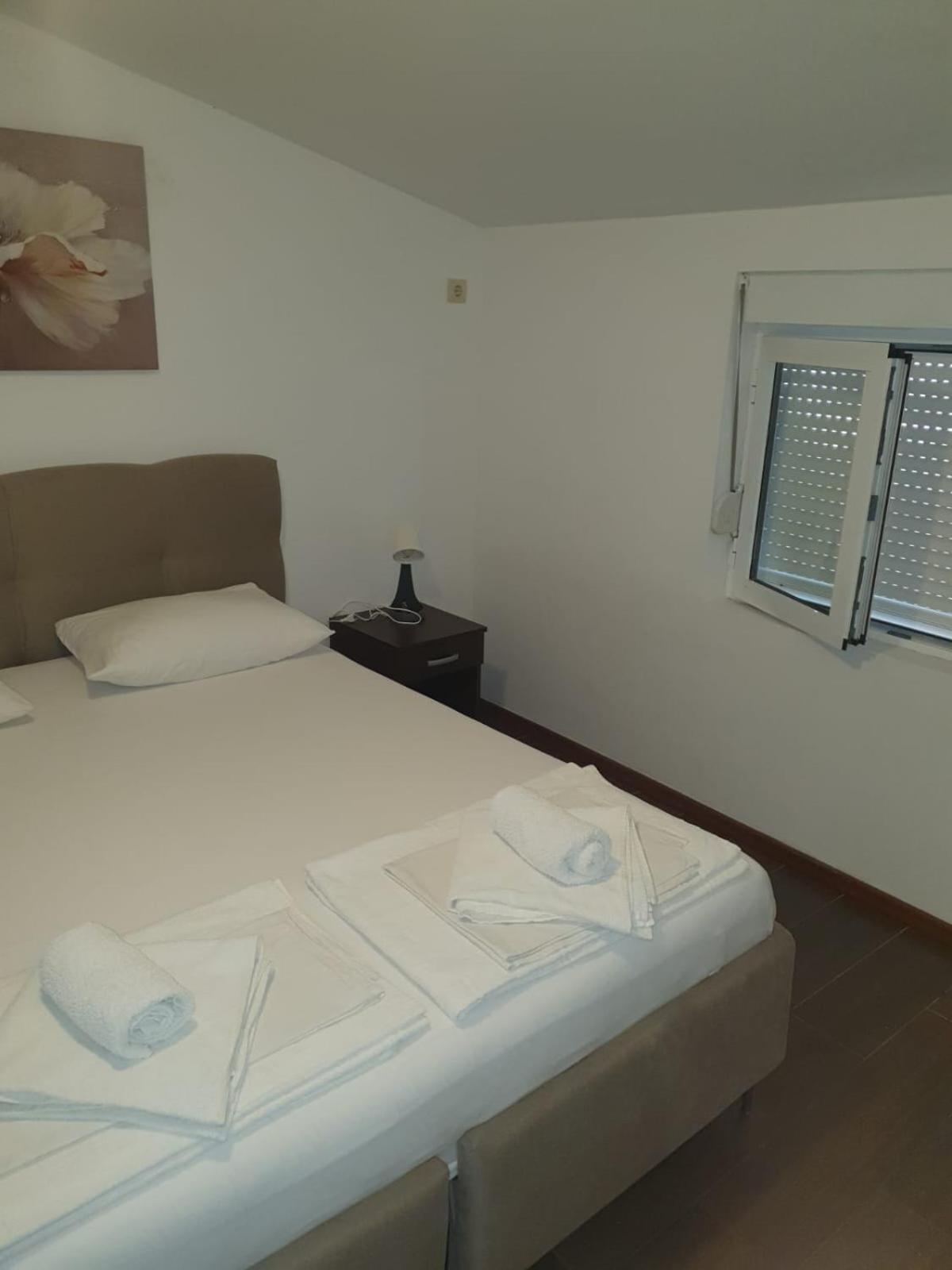 Sea View Apartments Херцег Нови Стая снимка