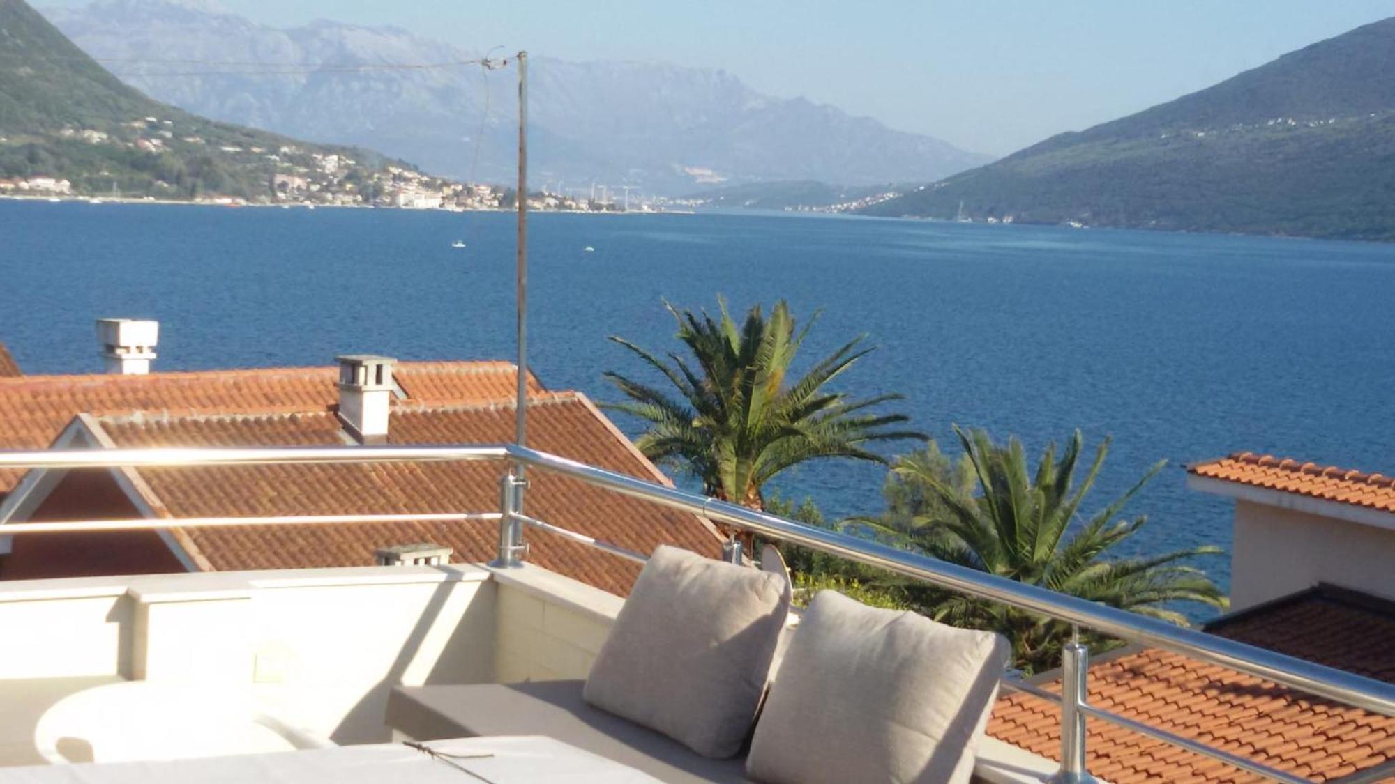 Sea View Apartments Херцег Нови Стая снимка