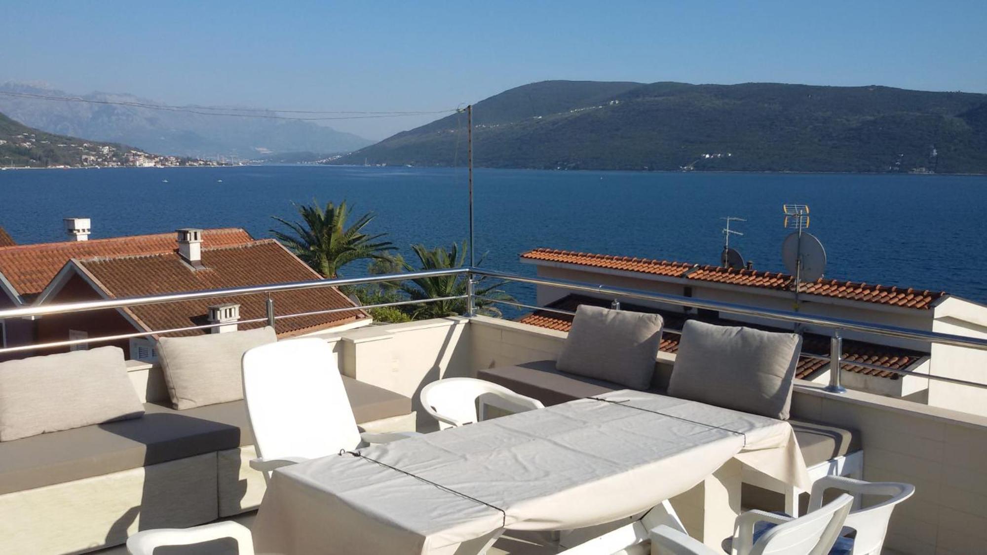 Sea View Apartments Херцег Нови Стая снимка